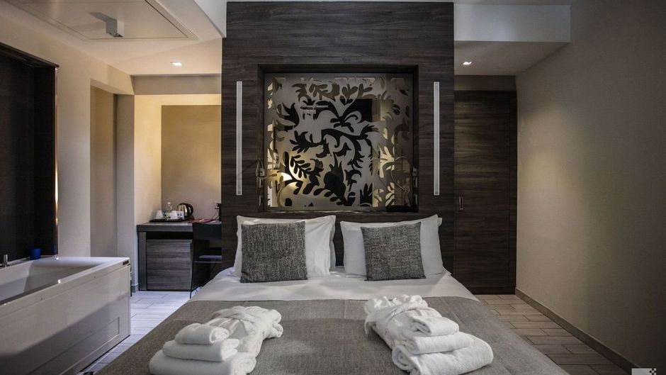 Diplomatic Hotel Room