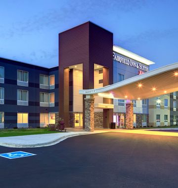Fairfield Inn & Suites Madison West