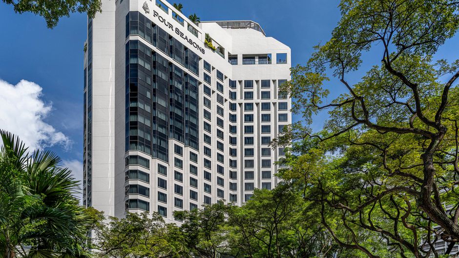 Four Seasons Hotel Singapore Exterior
