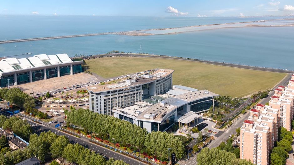 voco Lianyungang Haizhou Bay Exterior