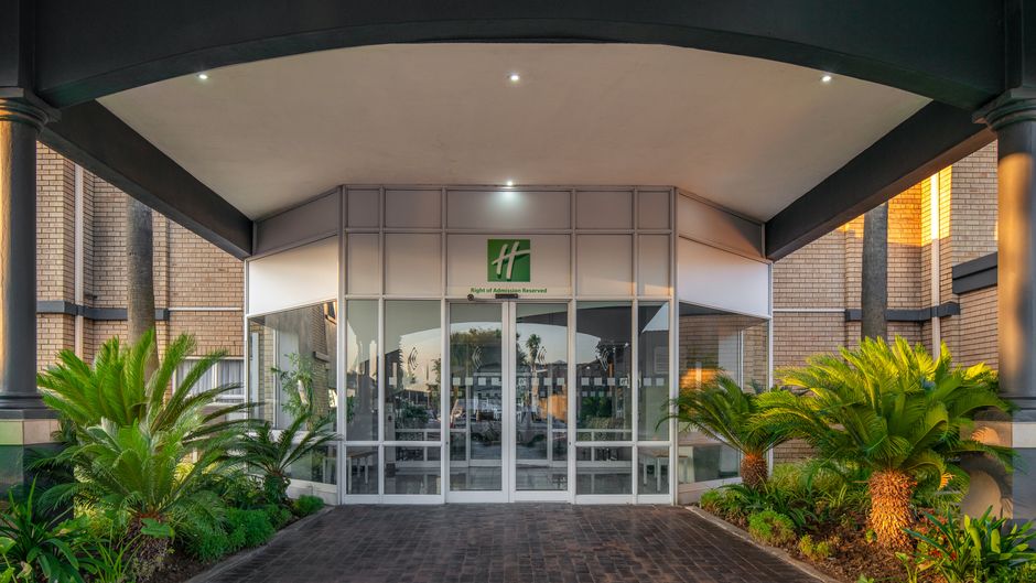 Holiday Inn Johannesburg Airport Exterior