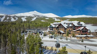 Crystal Peak Lodge