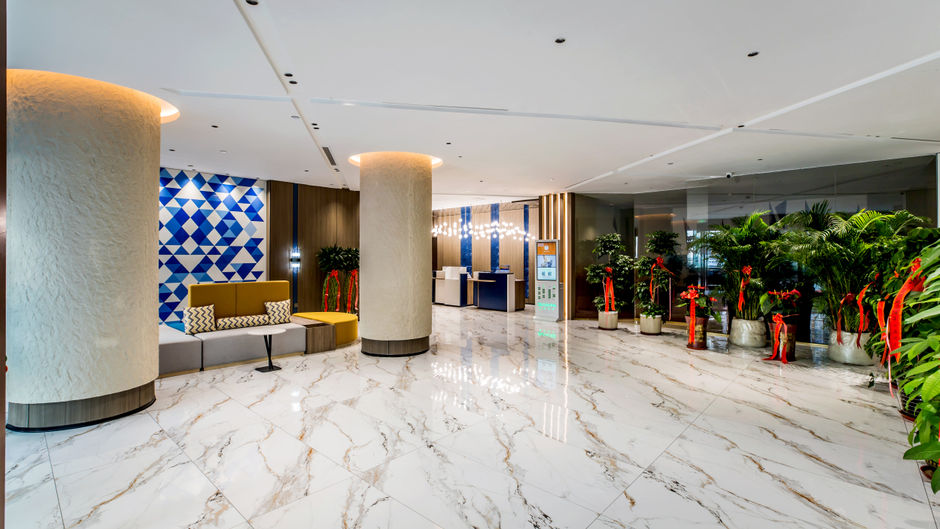 Holiday Inn Express Chengde Downtown Exterior