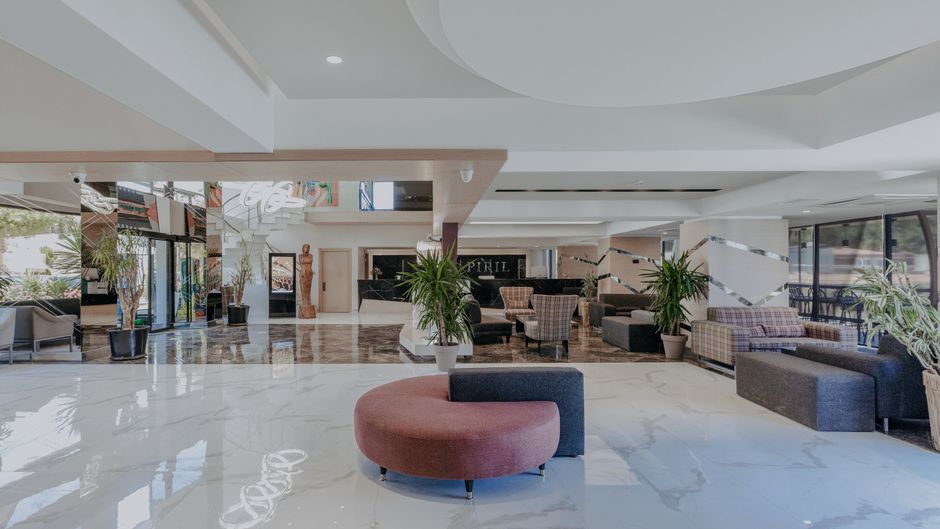 Piril Hotel Thermal Boutique Lobby