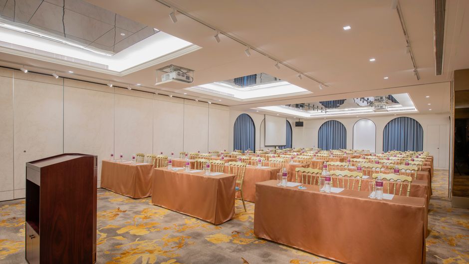 Hamp Court Palace Taipei Meeting