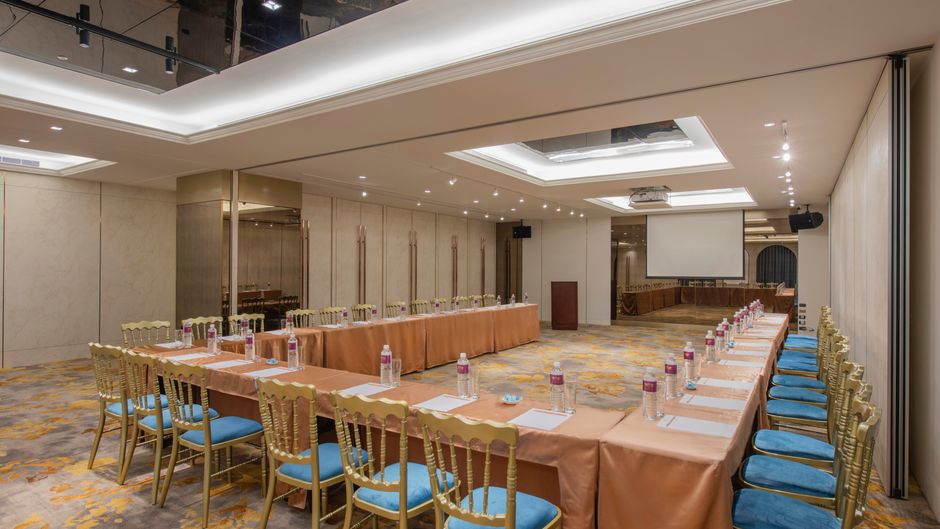 Hamp Court Palace Taipei Meeting