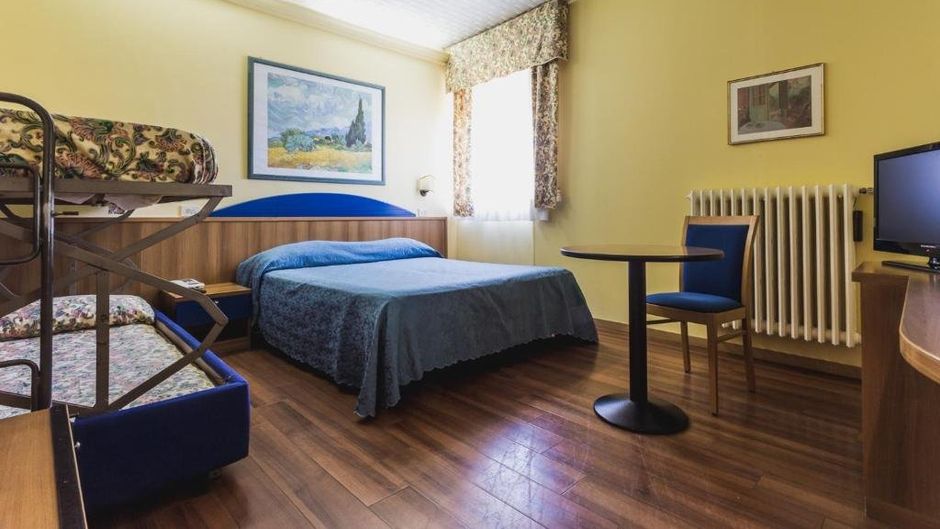 Phi Hotel Ambra Room