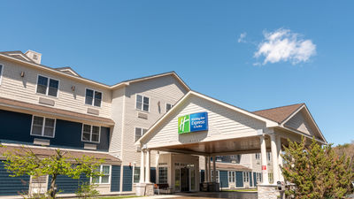 Holiday Inn Express & Stes Hampton South