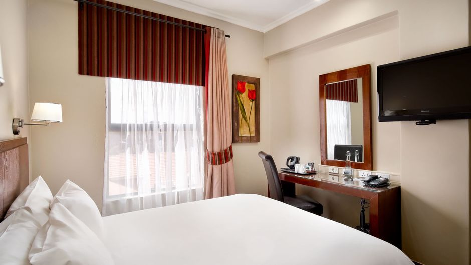 Protea Hotel Pretoria Hatfield Room