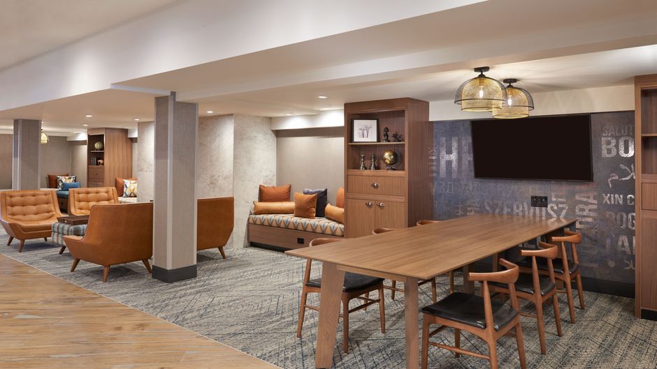 Four Points Point Edward Sarnia Lobby
