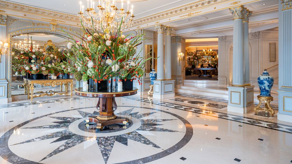 Four Seasons Hotel des Bergues Lobby