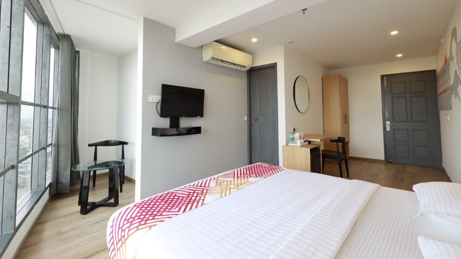 Ginger Ahmedabad RTO Circle Room
