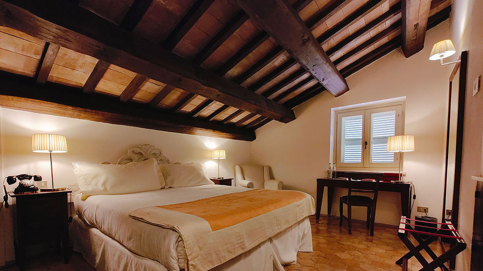Palazzo Seneca Room