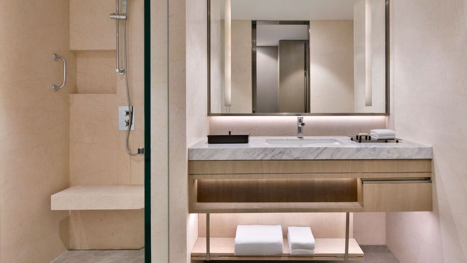 Navi Mumbai Marriott Hotel Room