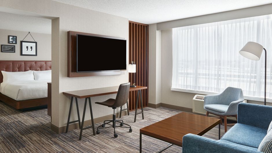 Four Points Point Edward Sarnia Suite
