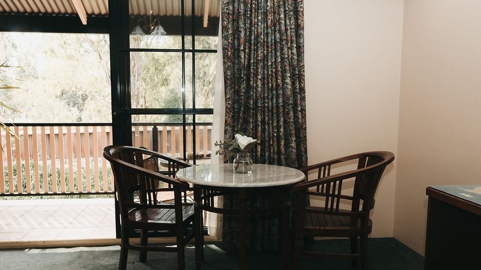 The Lawson Motor Inn Room