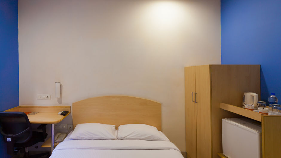 Ginger Vadodara Room