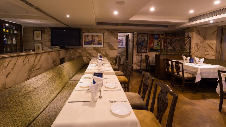 Hotel Ginger Thane Restaurant