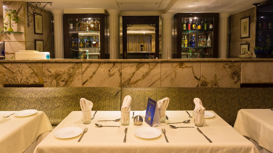Hotel Ginger Thane Restaurant