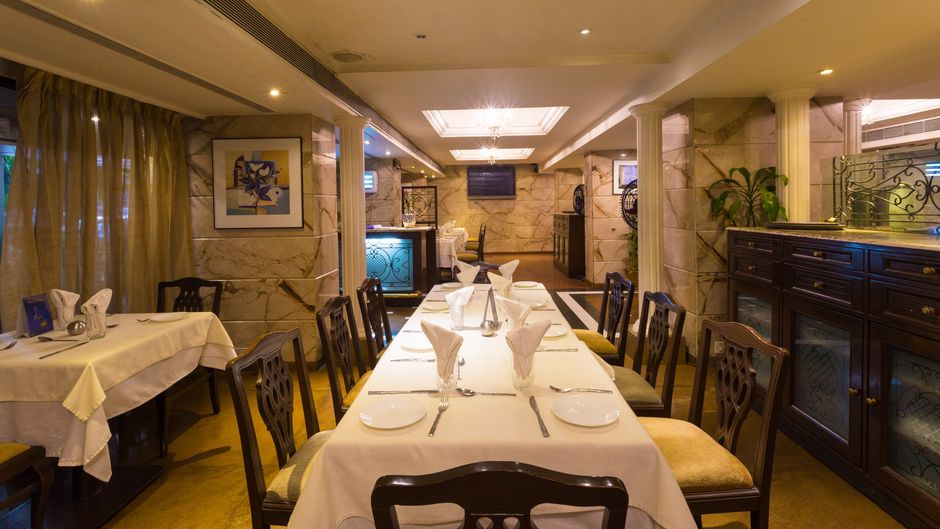 Hotel Ginger Thane Restaurant
