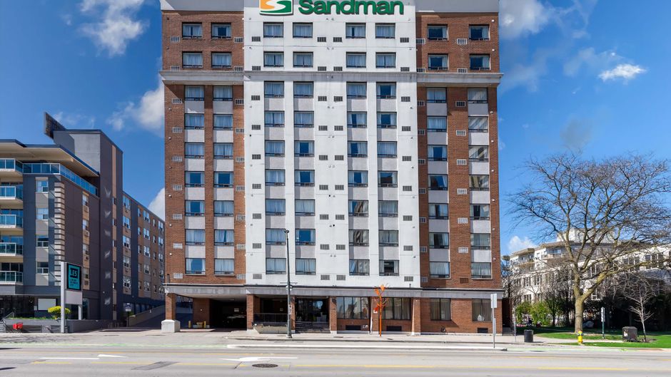 Sandman Hotel & Suites London Downtown Exterior