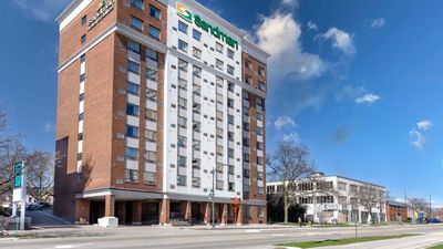 Sandman Hotel & Suites London Downtown