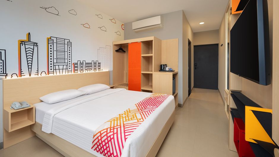 Ginger Faridabad Room