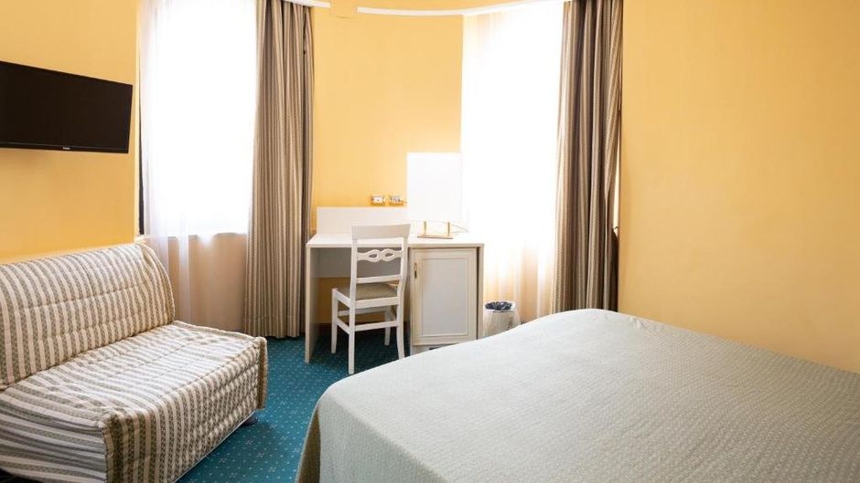 Cervara Park Hotel Room