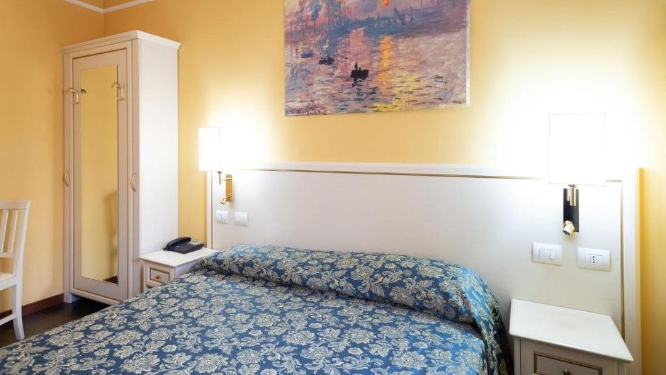 Cervara Park Hotel Room