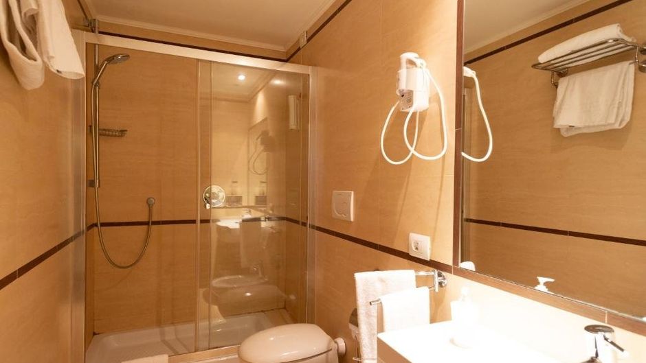 Cervara Park Hotel Room