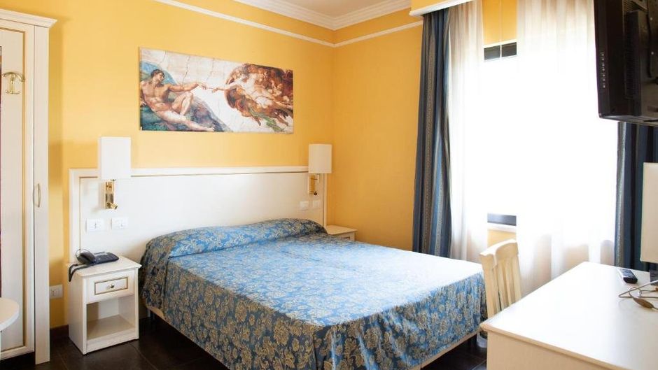 Cervara Park Hotel Room