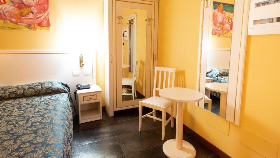Cervara Park Hotel Room