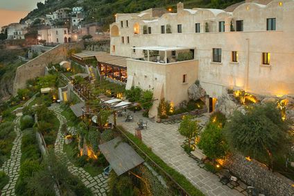 Monastero Santa Rosa Hotel & Spa