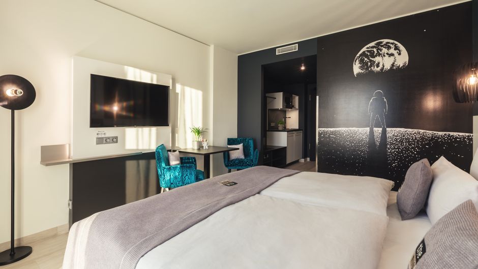 Holiday Inn the niu Star Room