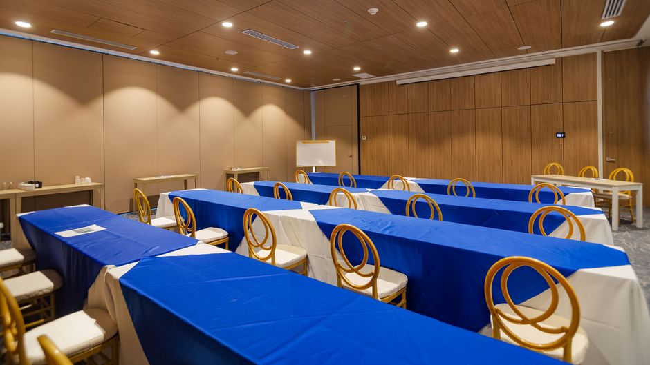 Holiday Inn Express Cartagena Manga Spa