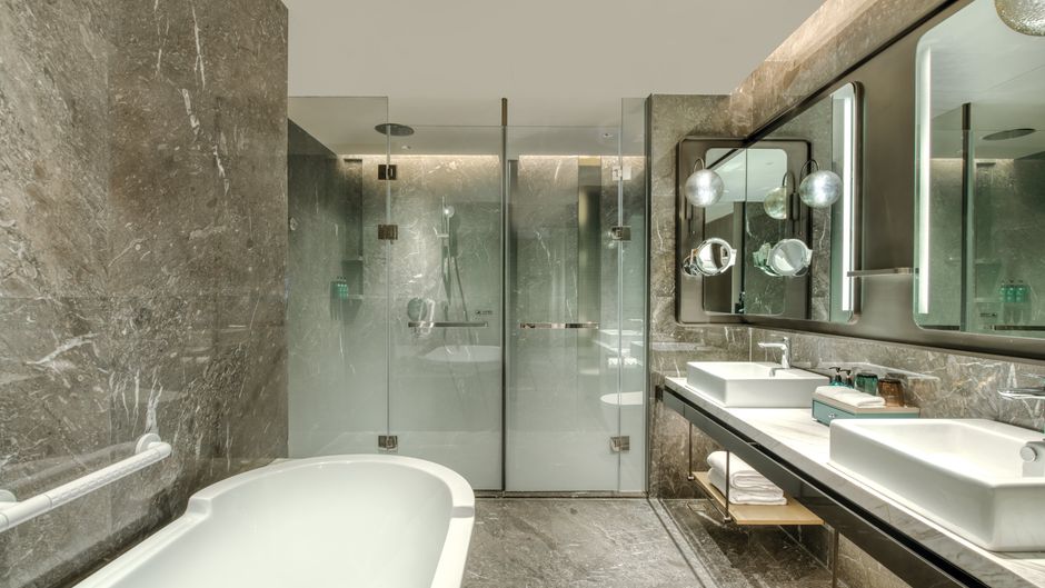 Crowne Plaza Weiyang Room