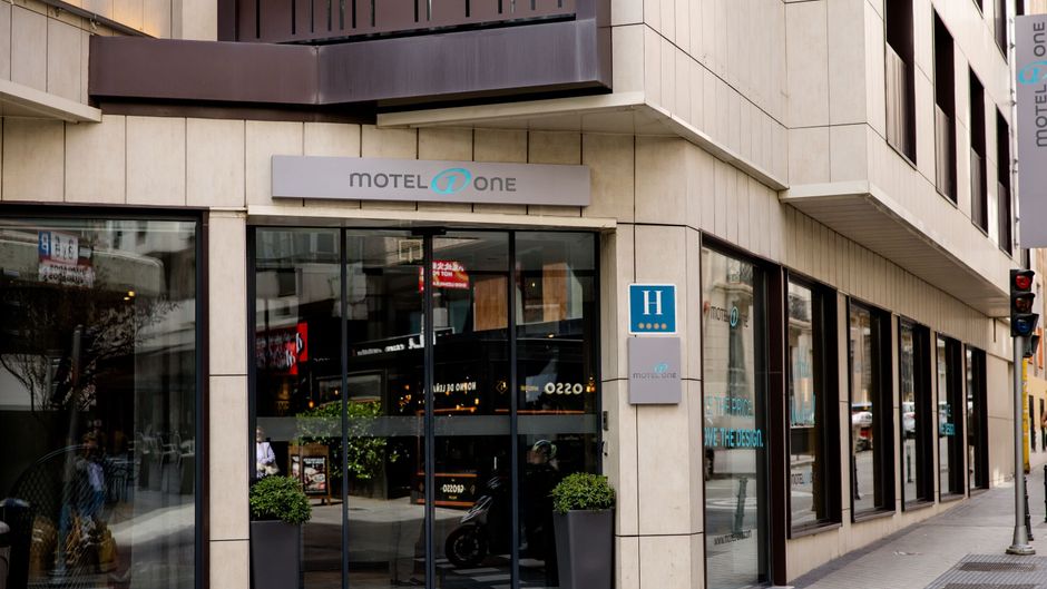 Motel One Madrid Plaza de Espana Exterior