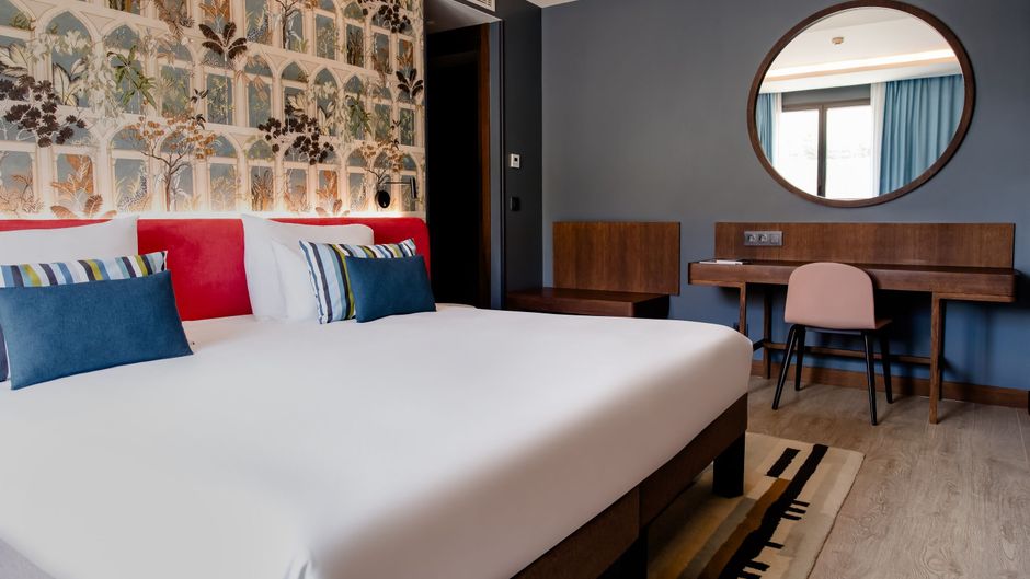 Motel One Madrid Plaza de Espana Room