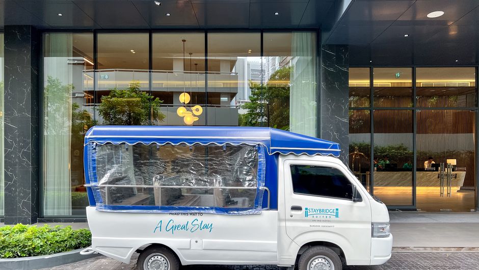 Staybridge Suites Sukhumvit Exterior