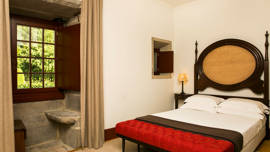 Pousada Mosteiro de Guimaraes Room