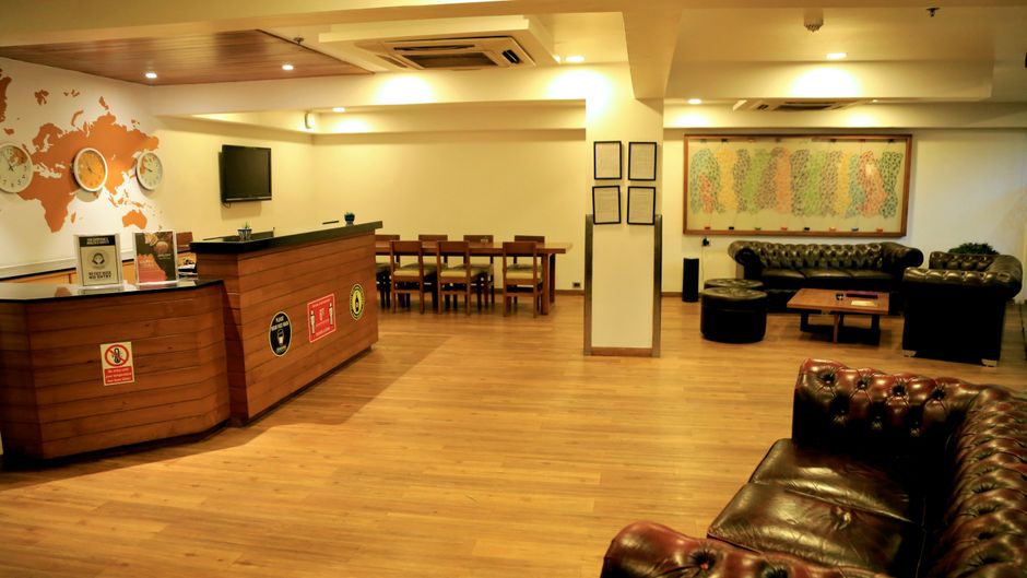 Ginger Surat City Centre Lobby