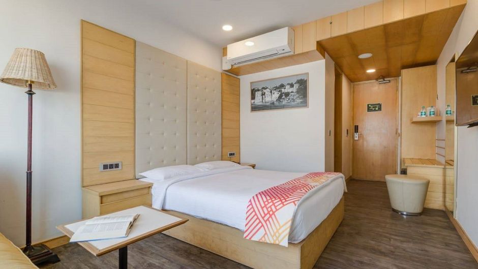 Ginger Surat City Centre Room