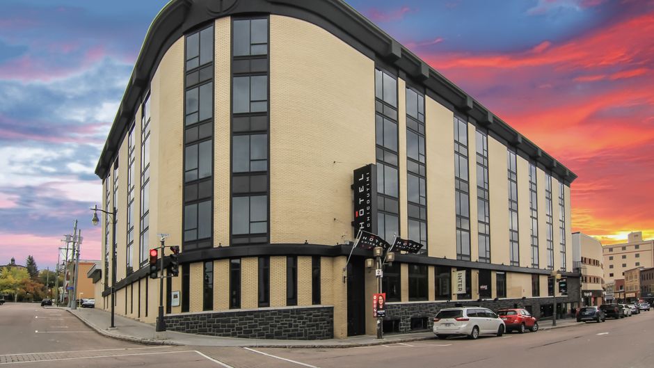 Hotel Chicoutimi Exterior