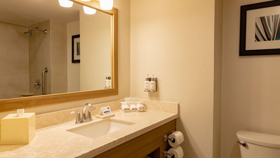 Holiday Inn Express & Suites Juventud Room