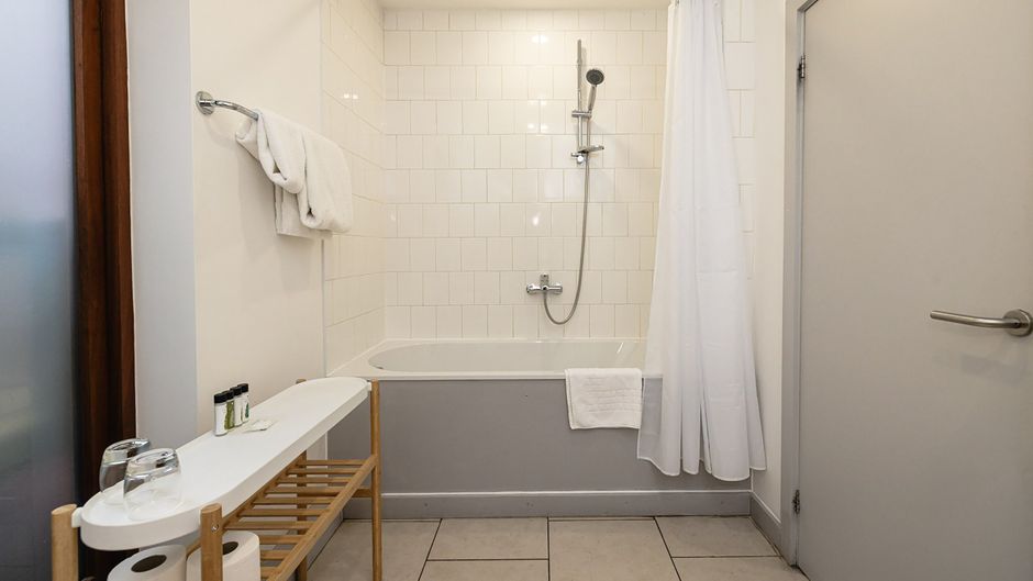 Lion & Pheasant Hotel Room