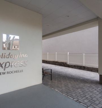 Holiday Inn Express New Rochelle