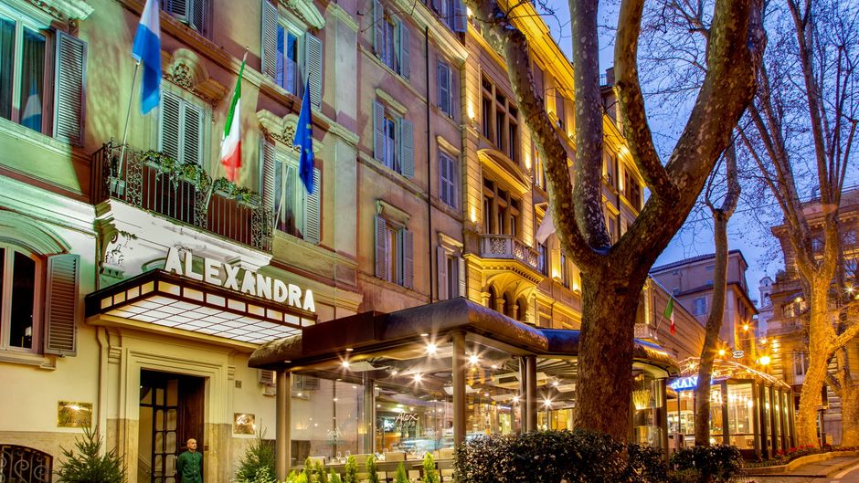Hotel Alexandra Exterior