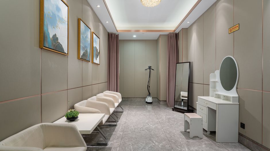 Holiday Inn Express Yinchuan Downtown Lobby