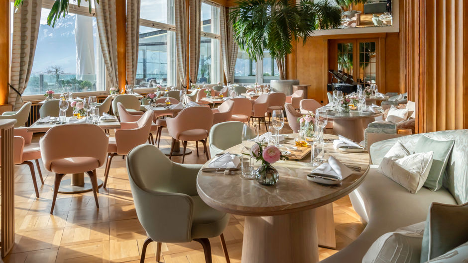 Montana Art Deco Hotel Restaurant