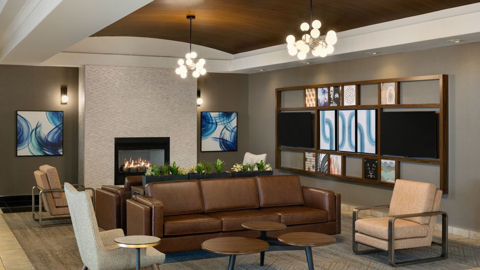 Four Points by Sheraton Edmonton South Lobby